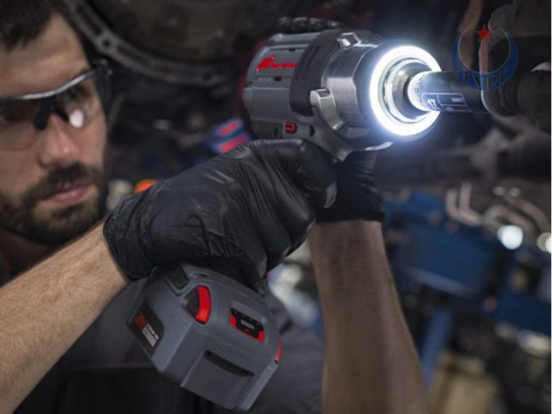 Cách khắc phục máy khoan pin chập chờn