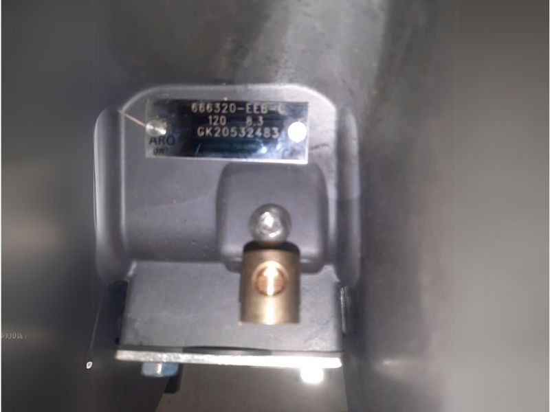 Tem mác bơm Aro giả