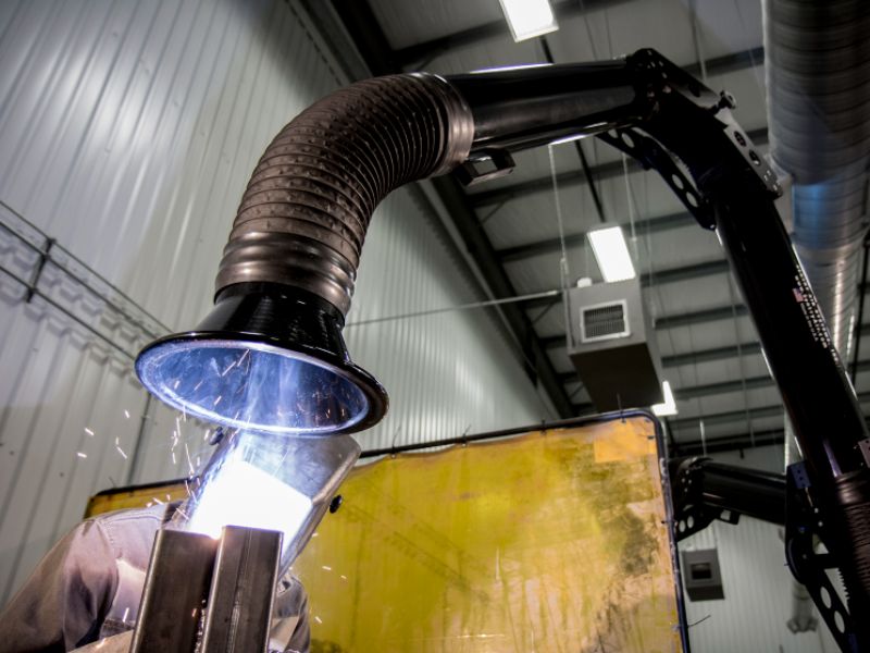 Vì sao cần lắp đặt hệ thống hút khói